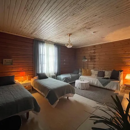 Ora's Majatalo Guest house