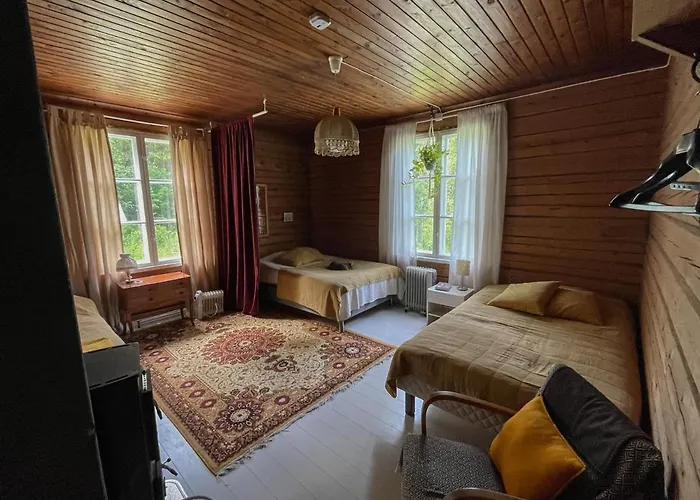 Ora's Majatalo Kolinkylä